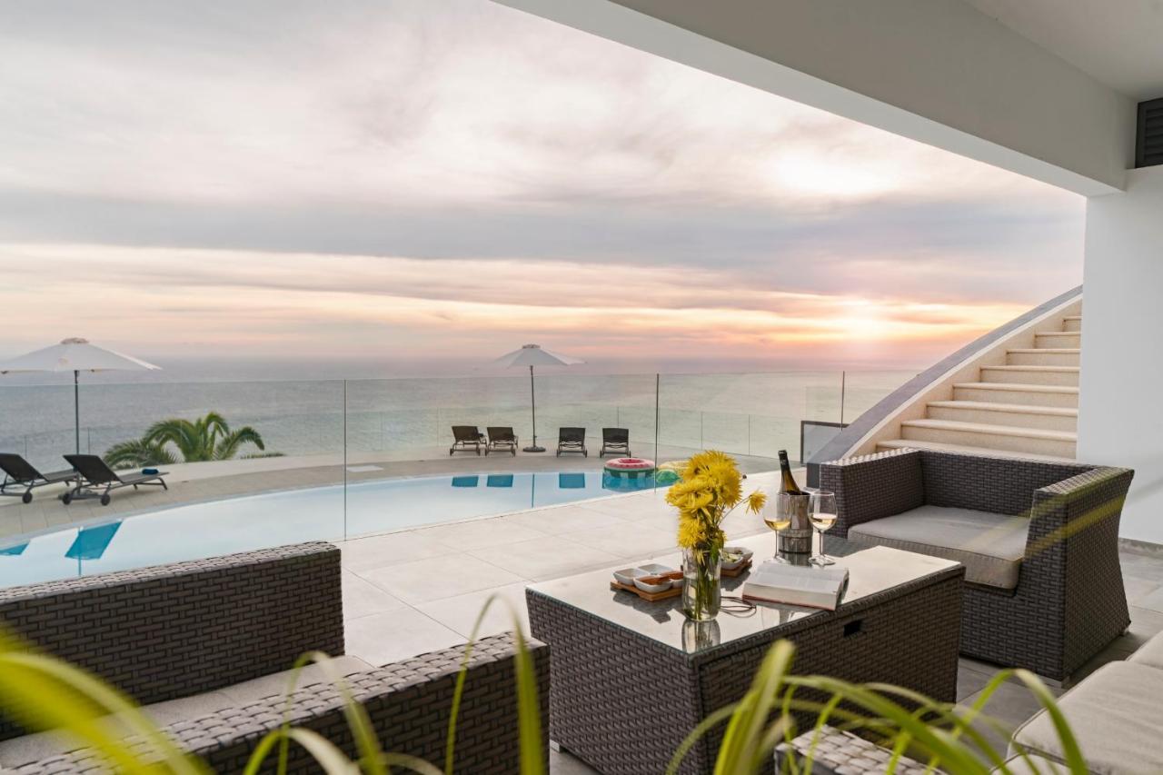 Sky Villa By An Island Apart 푼샬 외부 사진